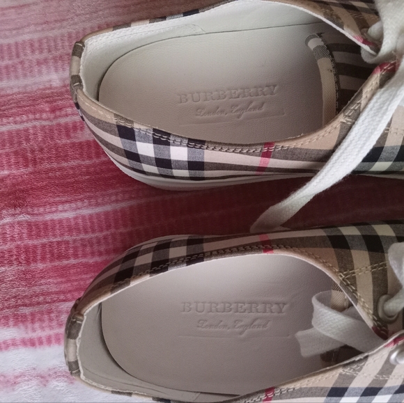 Burberry woman's shoes - Picture 15 of 16
